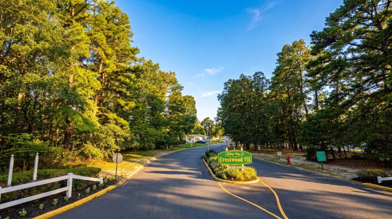Crestwood Village 7 – Photo 1