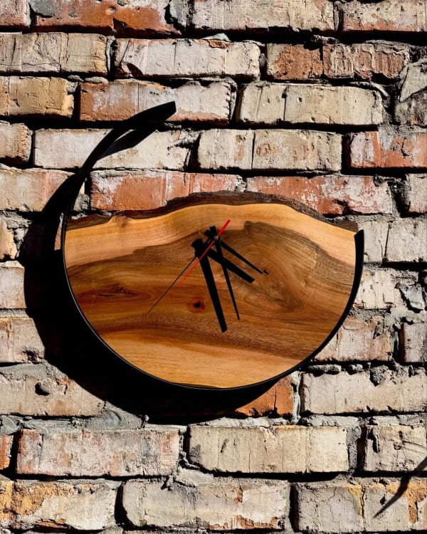 Годинники зі слебів — екологічний вибір для вашого дому