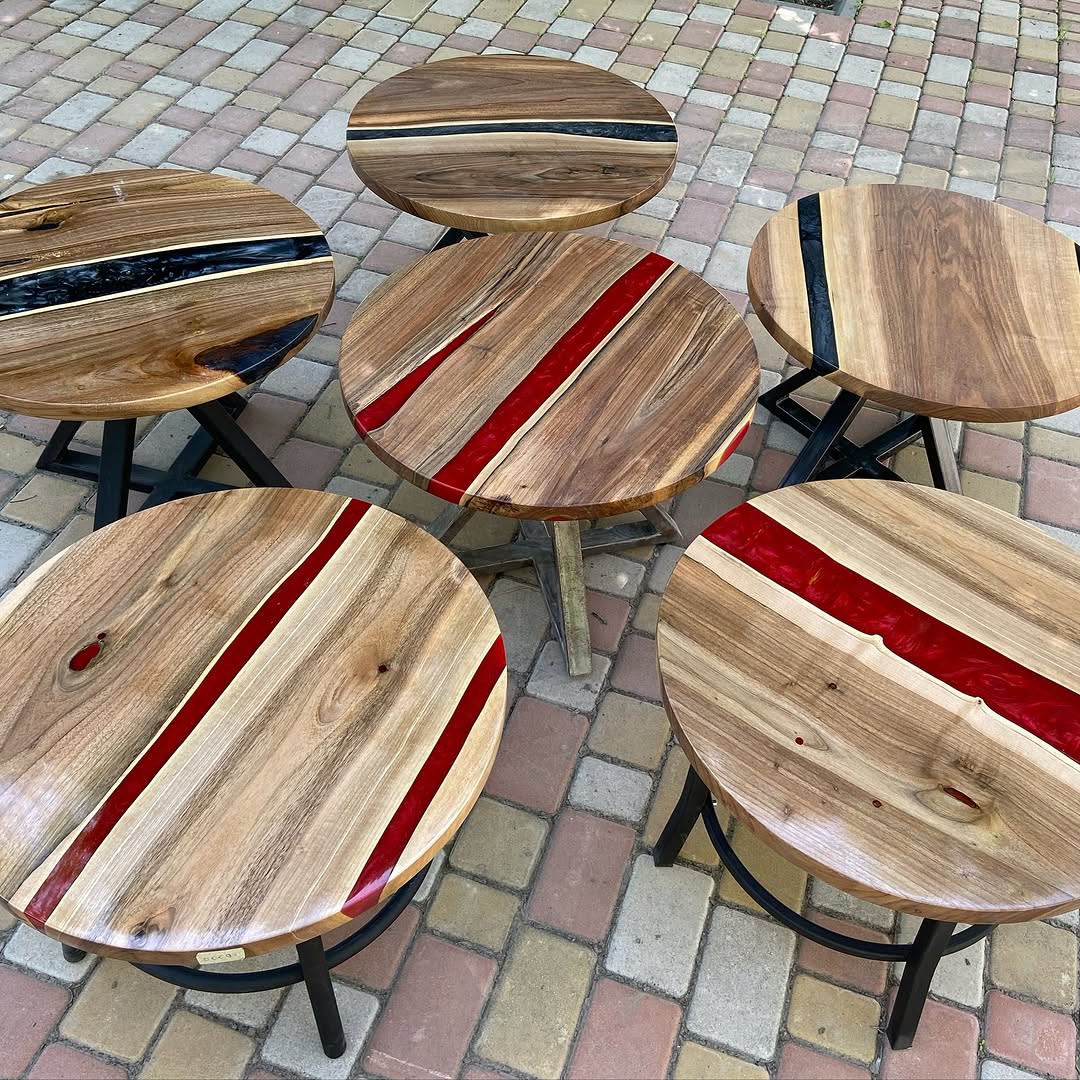 Фото столу зі слеба