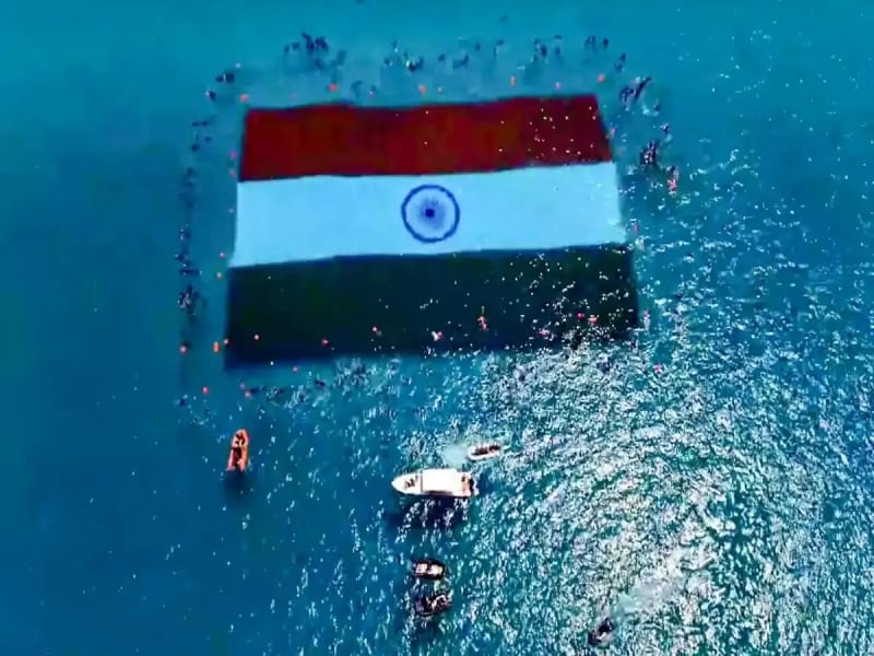 Andaman and Nicobar Islands Set Guinness World Record by Unfurling Largest Underwater National Flag