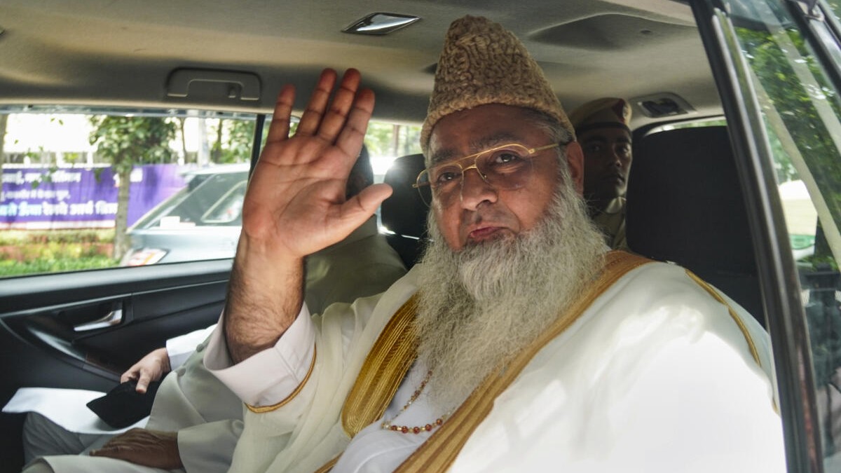 "PoK Will Rejoin India Soon": Chief Imam Predicts 'Ghar Wapsi' Amid Regional Progress