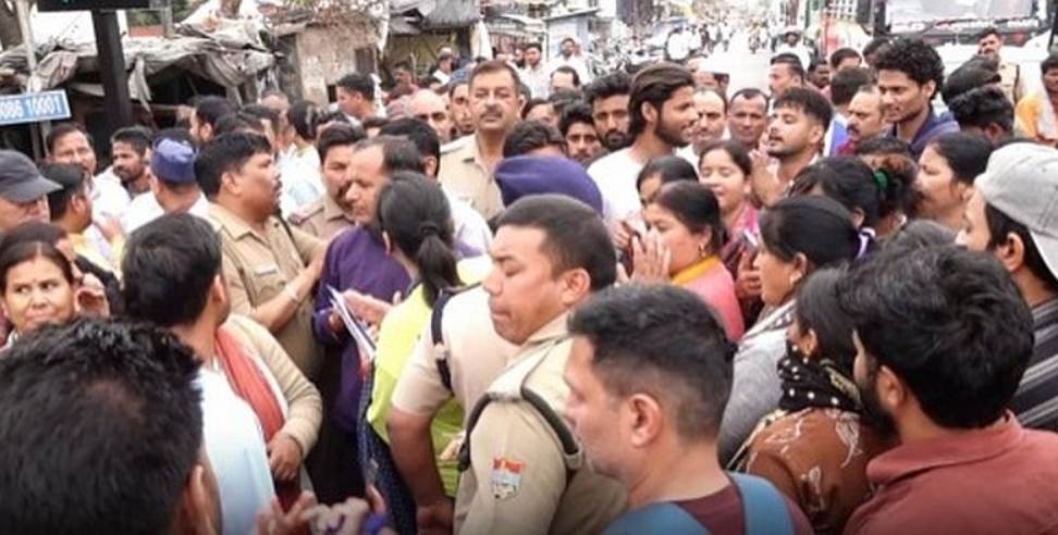 LPG Shortage Sparks Protest, Shimla Bypass Blocked in Dehradun