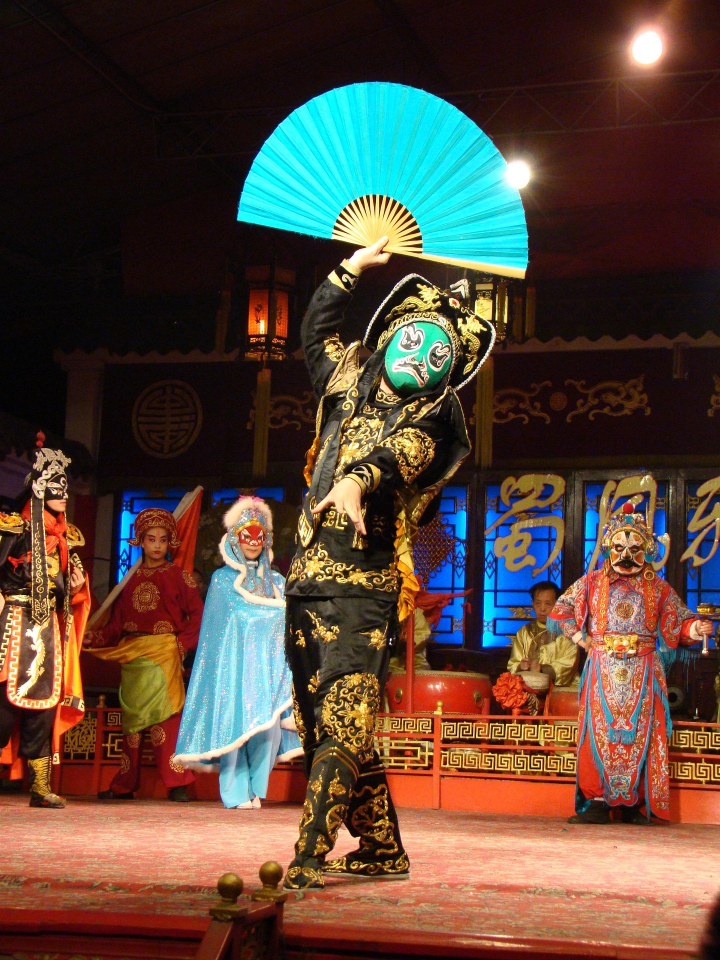 Sichuan opera performance