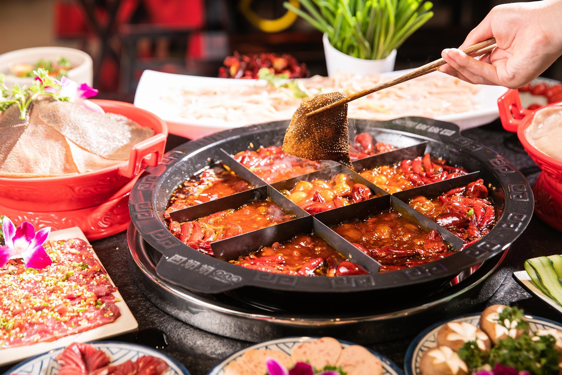Sichuan hotpot bubbling