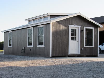 D&M Mini Barns logo