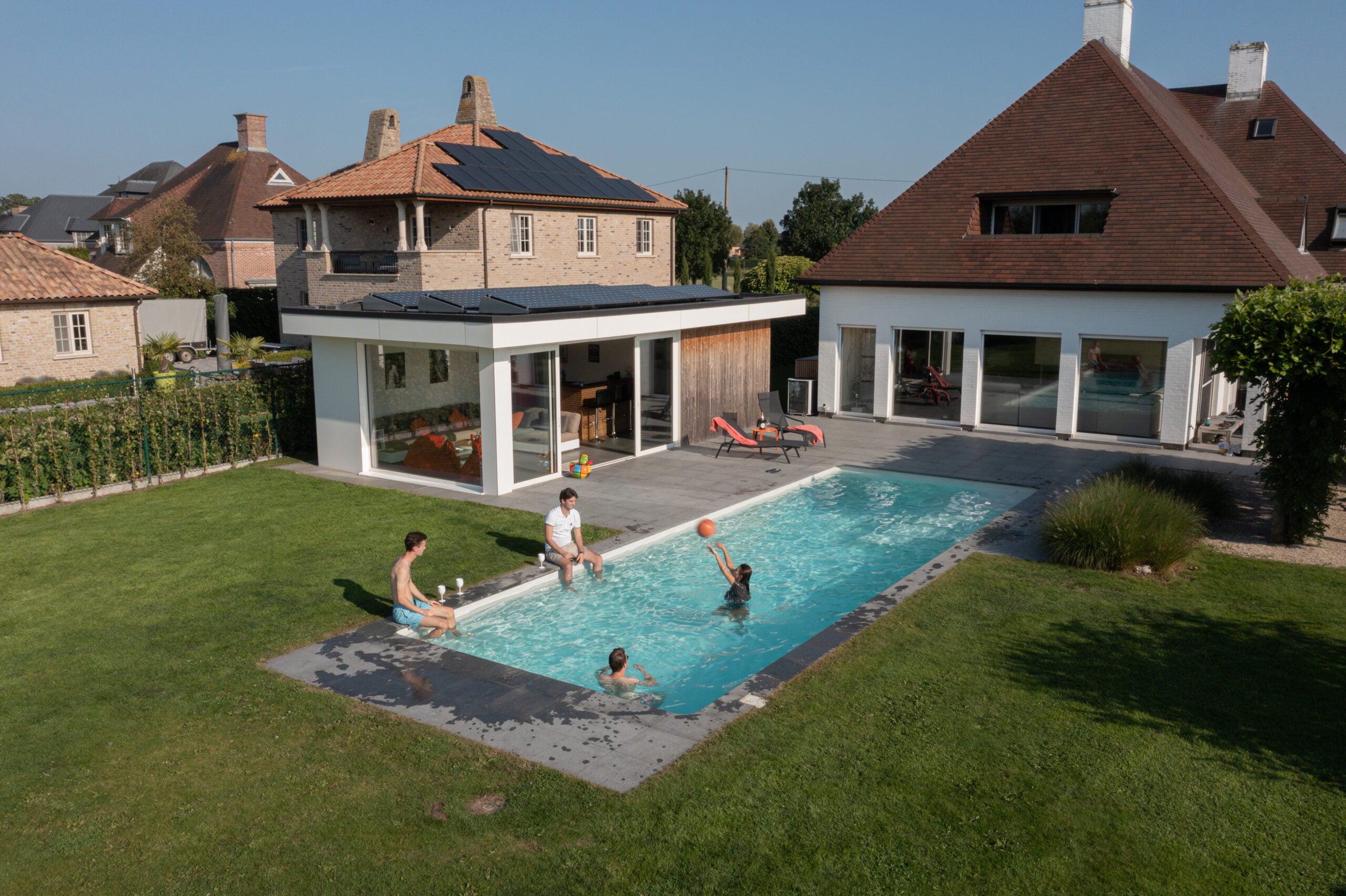 Poolhouses thumbnail 2