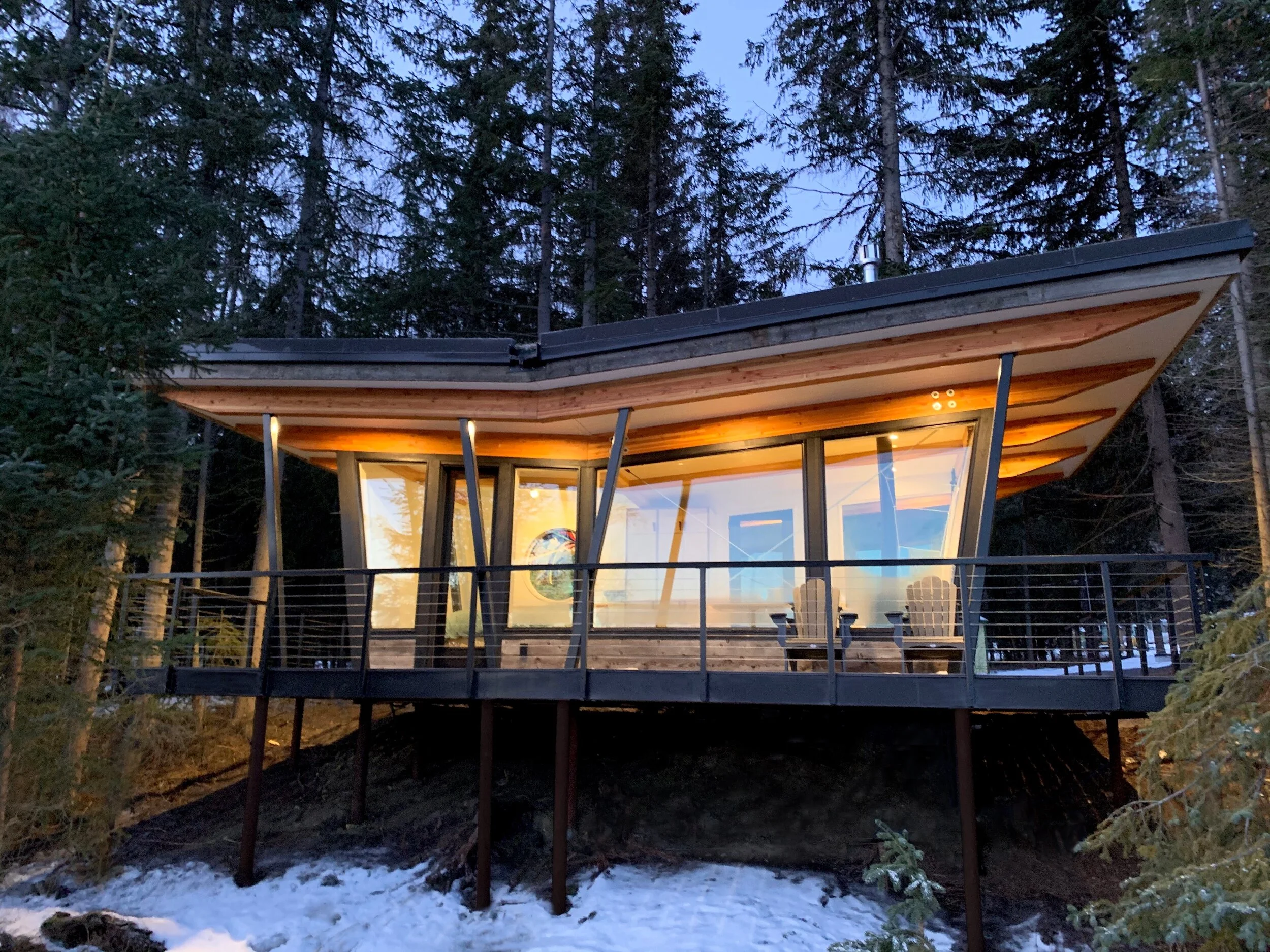 Tiny House (Hope, Alaska) thumbnail 2