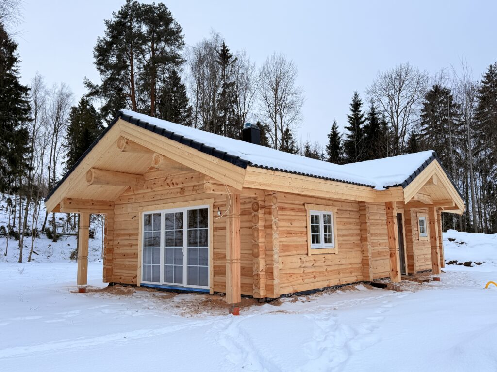 Log House 80 thumbnail 2