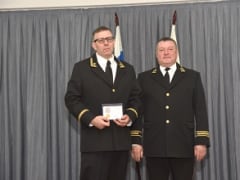 Торжественный момент: награждение судей на конференции