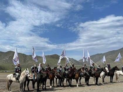 В Онгудайском районе состоялось открытие фестиваля «Чике-Таманская весна – когда цветет маральник»