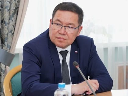 Эжер Ялбаков подвел промежуточные итоги парламентской деятельности  VIII созыва