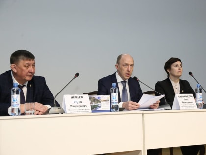Глава региона провёл встречу с жителями Горно-Алтайска