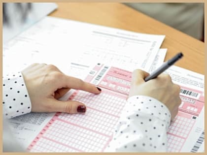 Выпускники города сдали самый массовый ЕГЭ по русскому языку