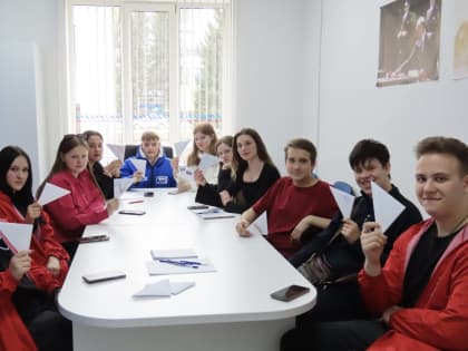 В штабе общественной поддержки Республики Алтай прошла акция «Письмо солдату»