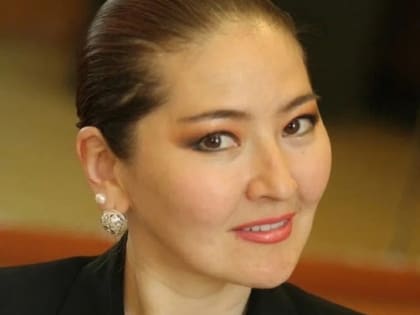 Сегодня, 4 января отмечает свой юбилейный день рождения Заслуженная артистка Российской Федерации  Айана Ивановна Шинжина