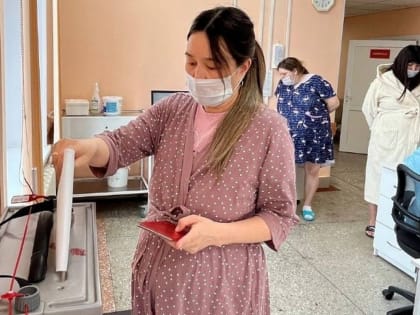 Выездное голосование прошло в Перинатальном центре Республики Алтай