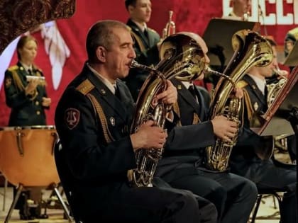 Образцово-показательный оркестр Росгвардии выступил в Республике Алтай