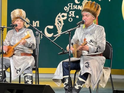 Артисты из Республики Алтай стали победителями в конкурсе горлового пения в Москве