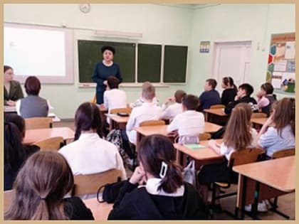 Здоровый образ жизни и профилактика преступлений среди несовершеннолетних: в Горно-Алтайске прошла встреча с учащимися лицея №1