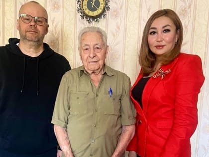 В Республике Алтай единороссы навещают ветеранов войны и тружеников тыла