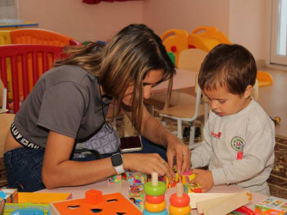 В Республике Алтай учреждена премия лучшим воспитателям