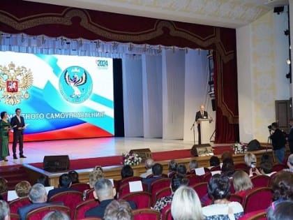 День местного самоуправления торжественно отметили в столице республики