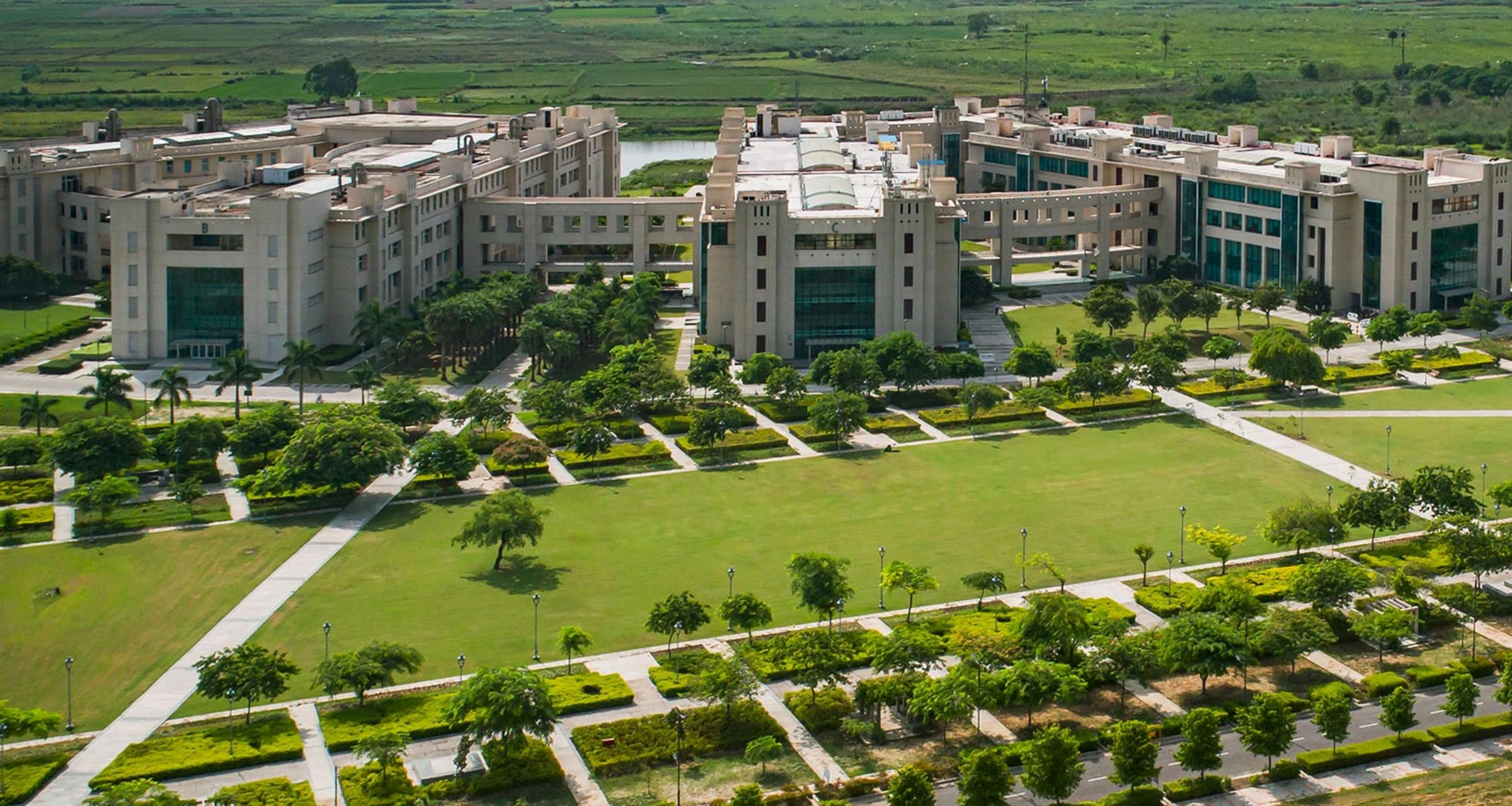 Shiv Nadar University Delhi NCR college image