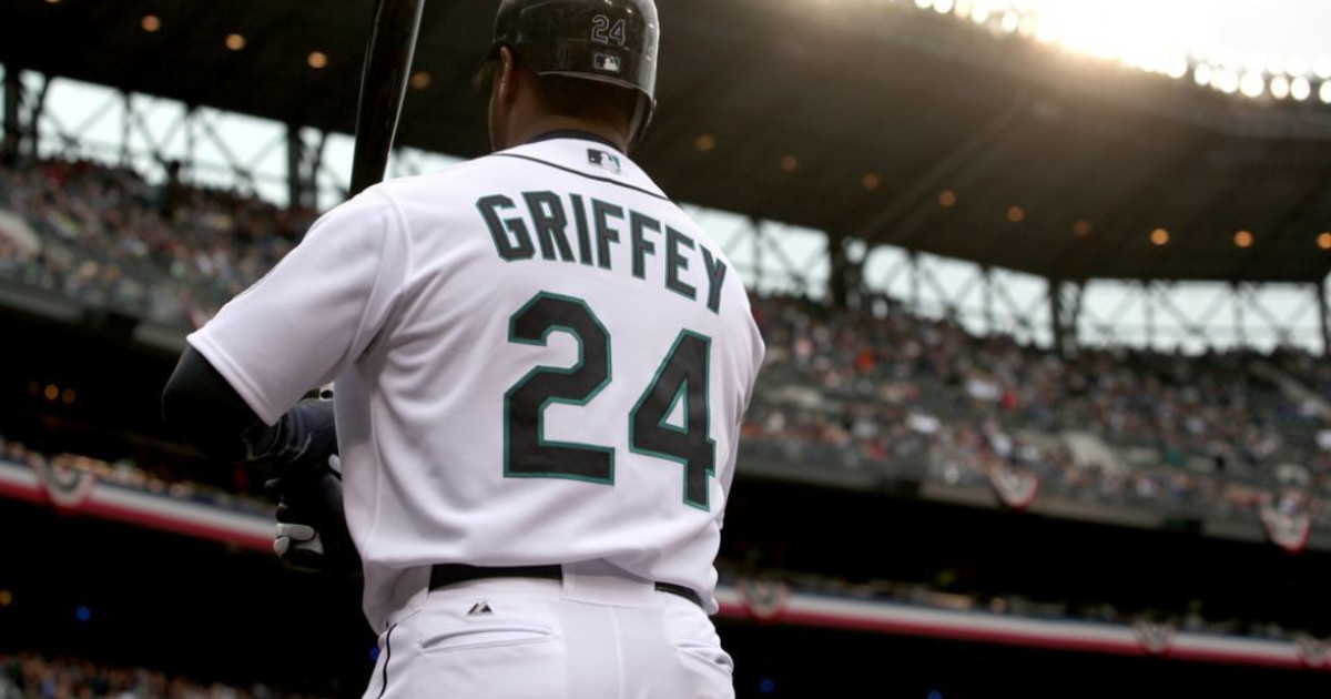 The smile, the swing, the backwards hat, Ken Griffey Jr was that dude in  the Home Run Derby. Camden Yards, 1993., By Greatest Show on Dirt