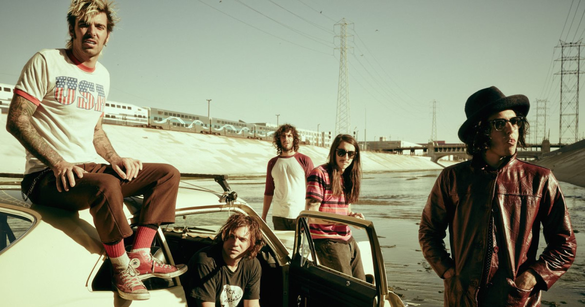 Interview The Growlers