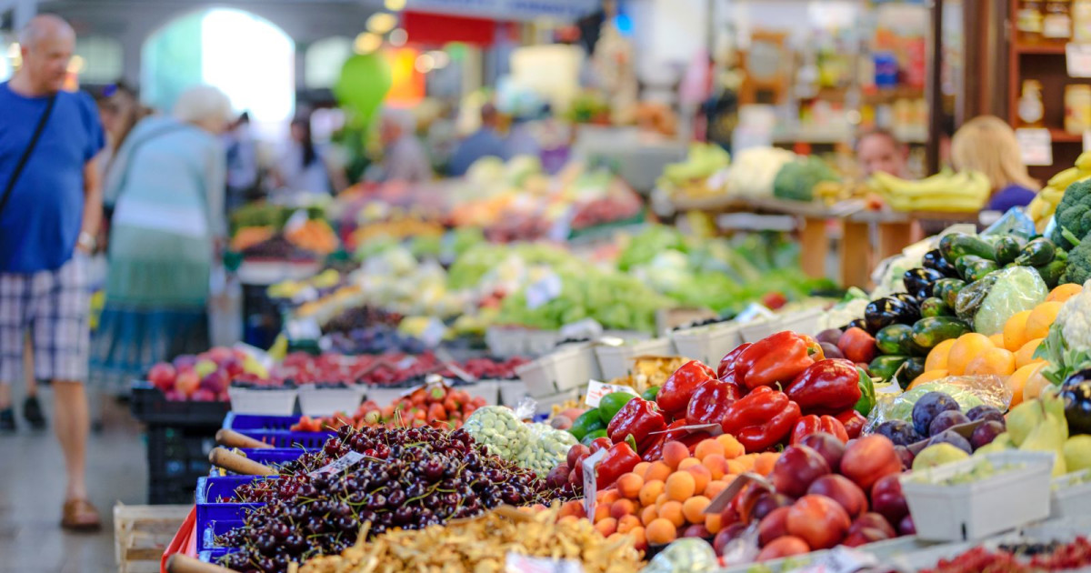 Grocery Stores Open on Christmas