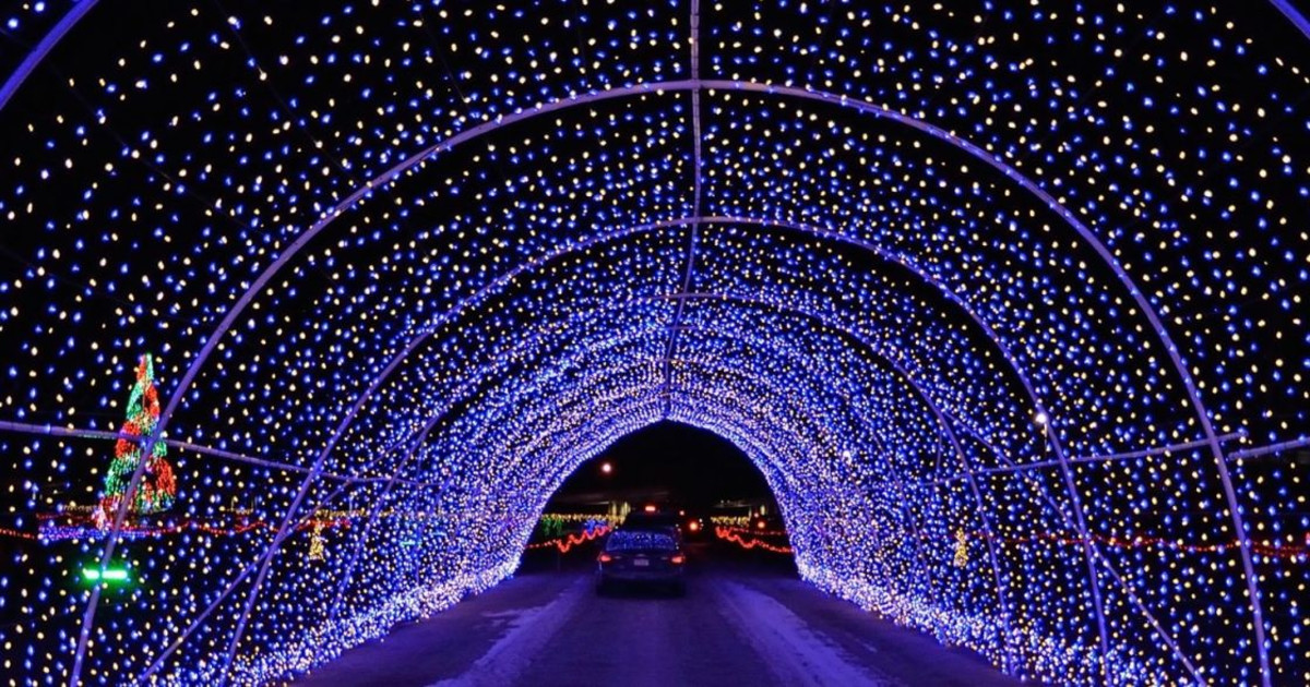 The Best Holiday Lights Around Chicago This Year