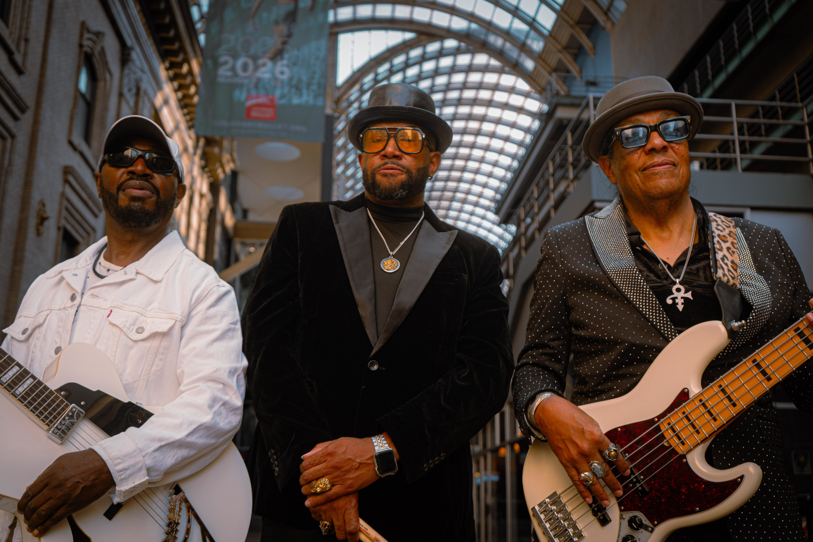 Sophisticated Soul Society Live