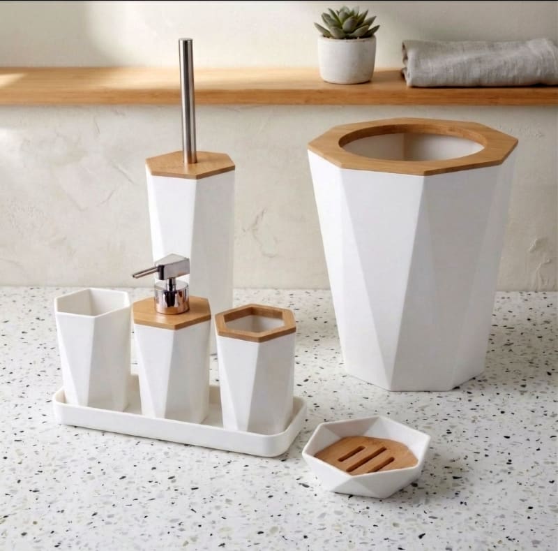 SET DE ACCESORIOS DE BAÑO GEOMETRICO