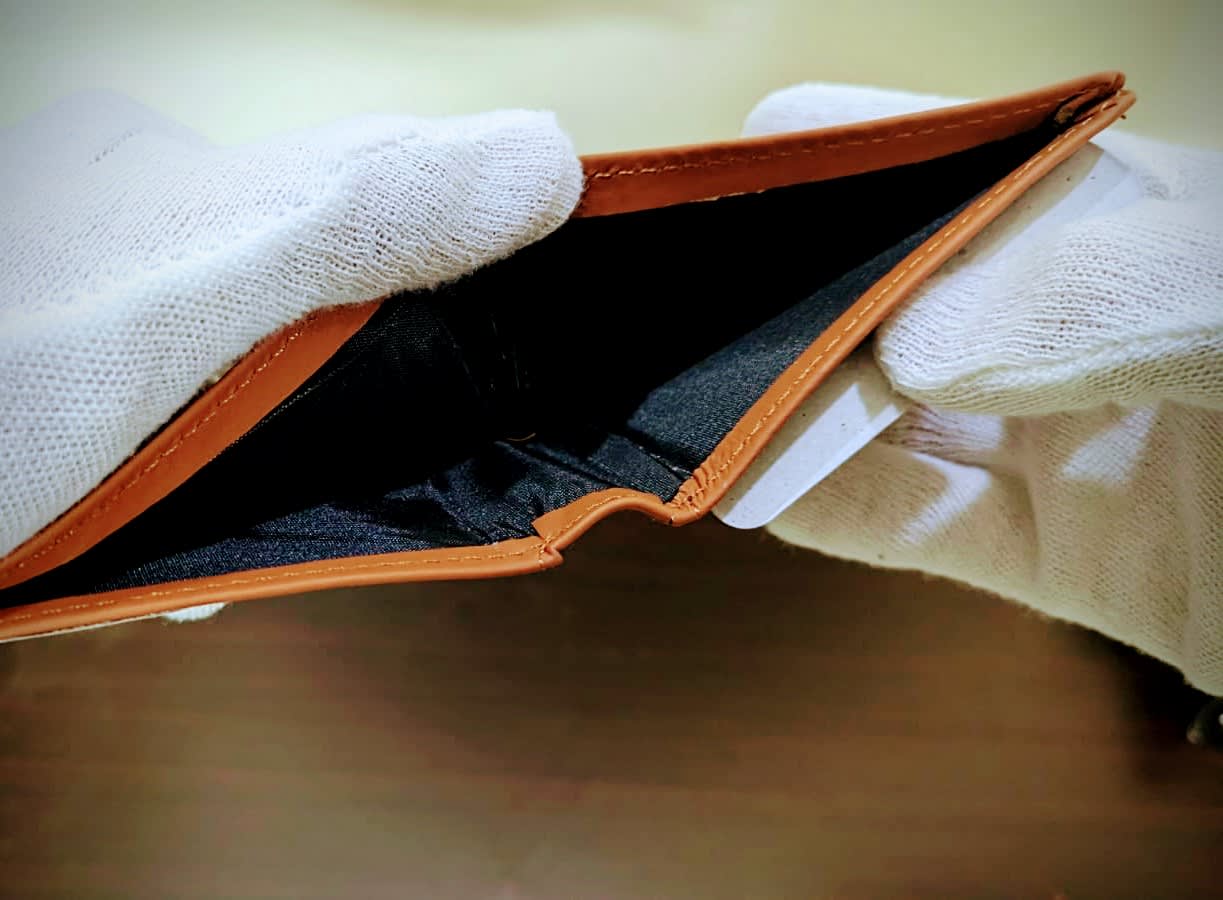 Classic Tan Leather Bifold image 3