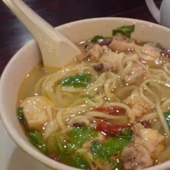SzeChuan Spicy Chicken La Mee