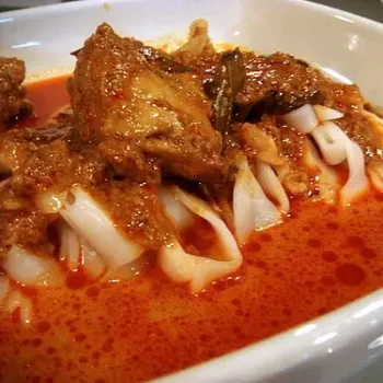Chicken Curry, Curry Chee Cheong Fun, Kuih