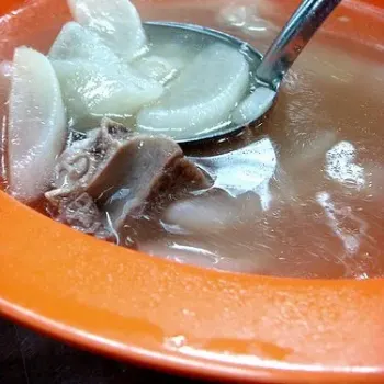 Radish And Pork Bone Soup