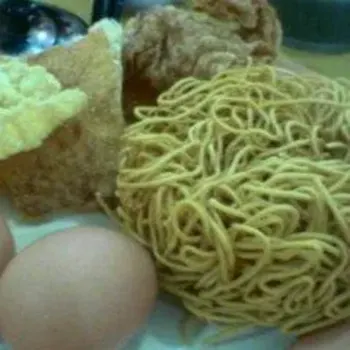 Beancurd Skin,Eggs,Yee Meen