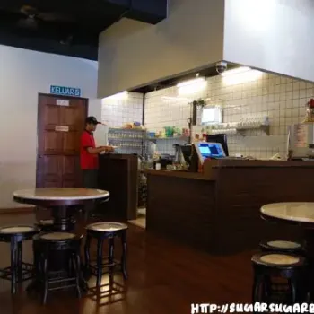 Avenue 1 Café (留香) Interior