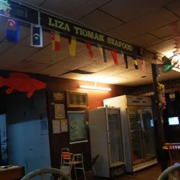 Liza Tioman Restaurant Interior