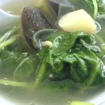 Shiong Tong Yun Choy with Pei Dan