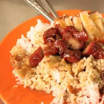 
Roast Pork + Siew Yuk + Fried Egg with Curry Gravy