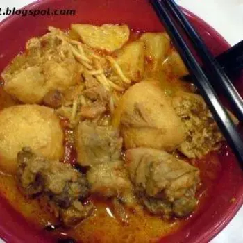 Curry chicken mee