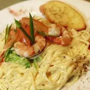 Shrimp Alfredo Spaghetti