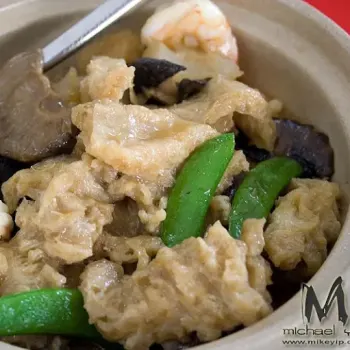 Claypot seafood with veg