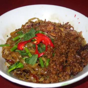 Hakka Noodle