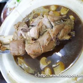 The signature Big Bone in Claypot Bak Kut Teh