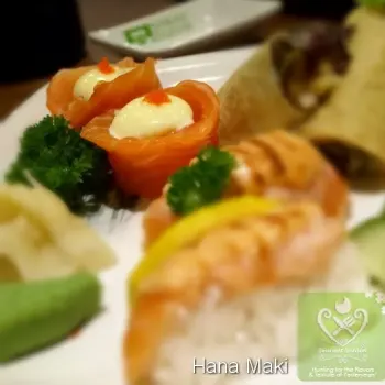 Hana Maki, Soft Shell Crab Crepe and Salmon Sushi