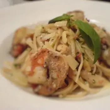 Linguine Alfredo with Prawns