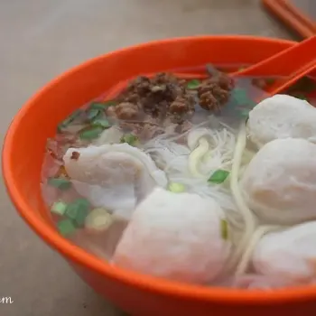 Fishball Noodles Soup with Fish Ball and Minced Pork